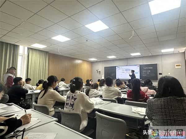 徐州市柳新镇新桥实验小学《不含括号的三步计算式题》教研活动