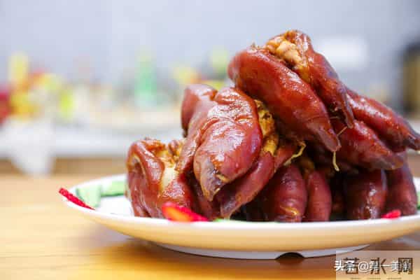 3.8女神节!建议女人:生活别太节俭,8物该吃就吃,千万别心疼钱