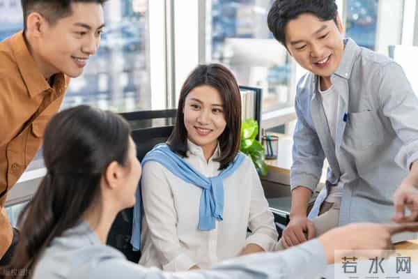 2025年全国卷一高考作文：精彩例文及私家点评