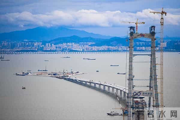 今年国庆很特别,这些细节意味深长