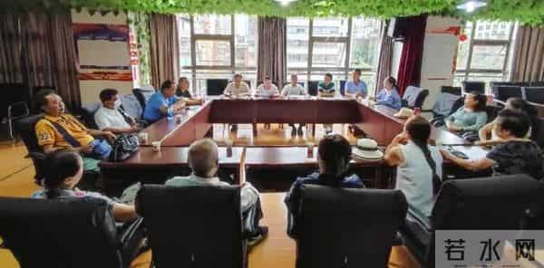 检视问题找差距 凝聚力量促党建——市社机关离退休党支部召开党史学习教育专题组织生活会