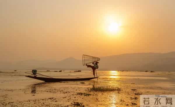 30句青春诗词,每一句都适合当座右铭,最适合今天发朋友圈