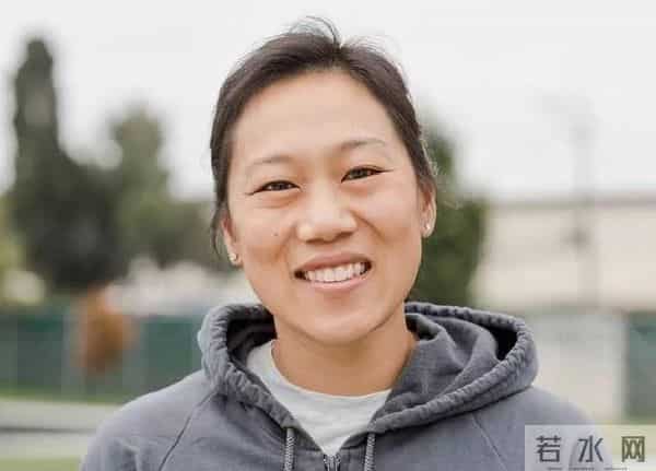 她身材不好长相平庸，父母是美国难民，凭啥嫁顶级富豪扎克伯格？