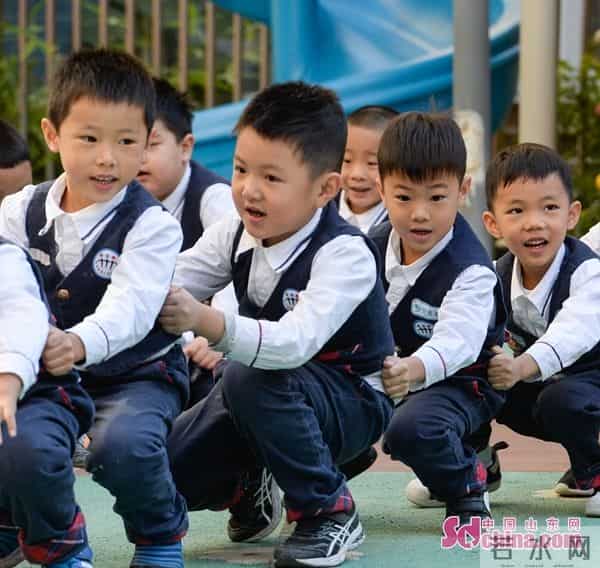 活力早操秀风采 健康快乐动起来