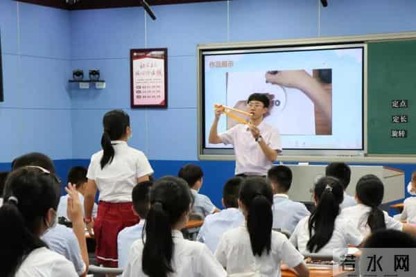 厦门五缘第二实验学校：同台竞技展风采，共同交流促提升