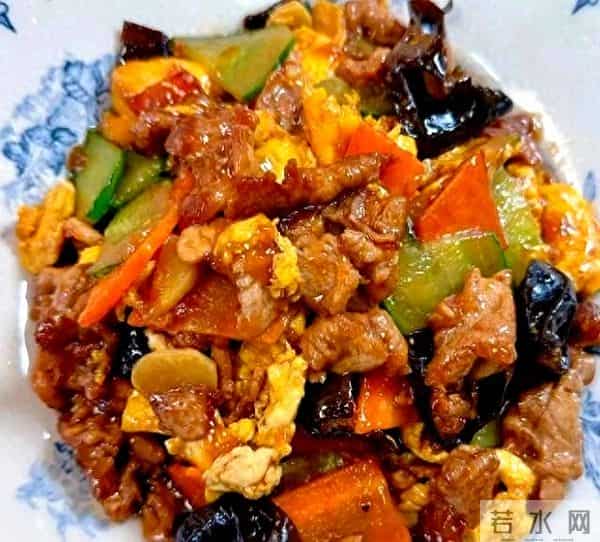 老妈生日由我掌勺,今天8道菜都是老妈爱吃的,弟媳看着都流口水