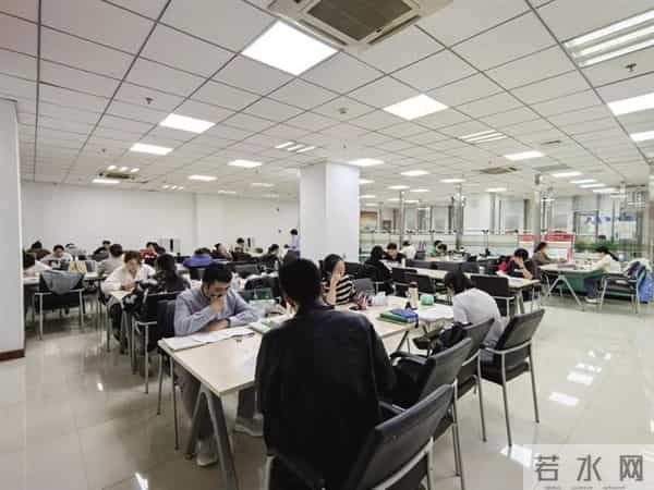 呼和浩特市赛罕区图书馆:从藏书楼到“文化会客厅”的美丽蝶变