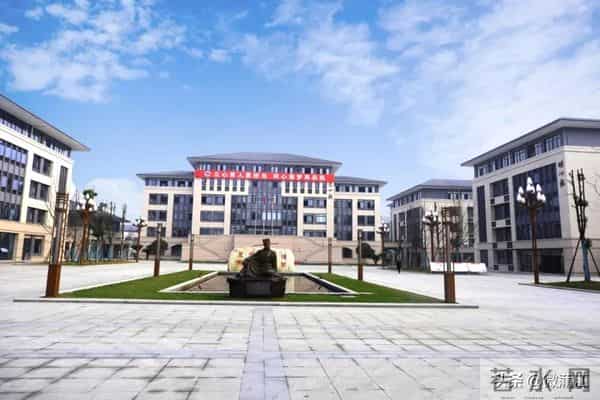 今天查中考成绩，蒲江高中“自我介绍”请查收！