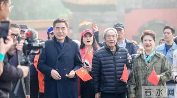 破案了!陈宝国稳站C位,背后原因让所有人闭嘴服气