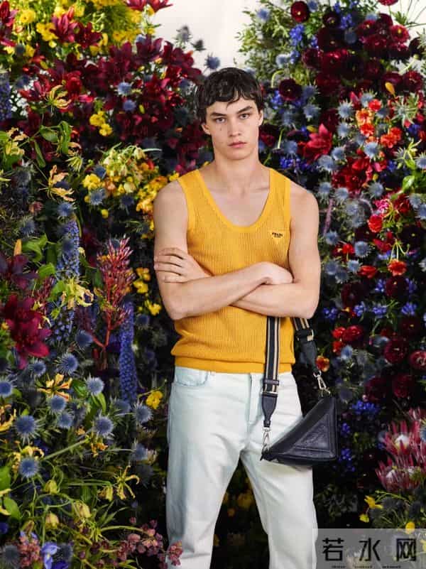 「May I love you」的意思是:在五月,我爱你