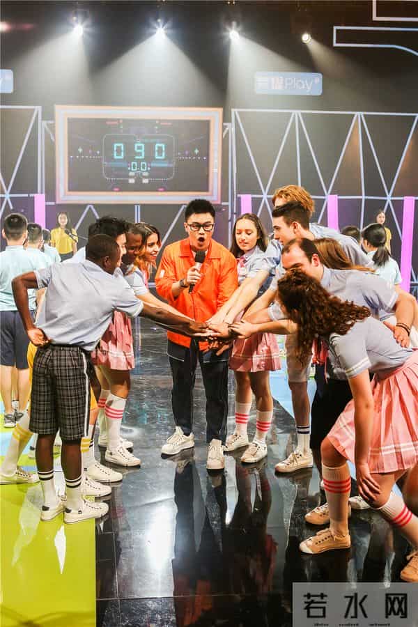 “红鲤鱼与绿鲤鱼”走进 “汉语桥”课堂 没想到他们说到这么溜!