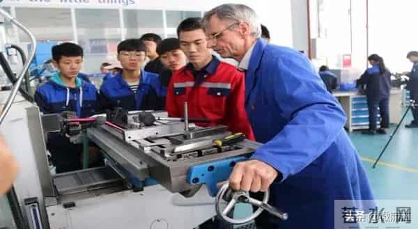 今天查中考成绩，蒲江高中“自我介绍”请查收！