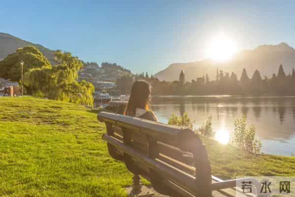 30句青春诗词,每一句都适合当座右铭,最适合今天发朋友圈