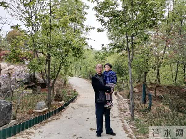 三年级日记之2025年国庆节游记和生活记录三则300字