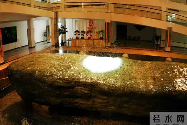 2月14日 - 浪漫“情人节”