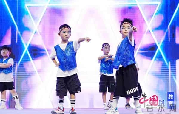 仰望星辰大海,一起走向未来 天府新区耘朵幼儿园举行毕业典礼