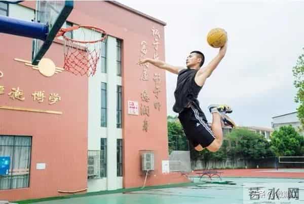 今天查中考成绩，蒲江高中“自我介绍”请查收！