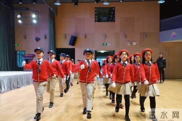 追求卓越 “小蚂蚁”活动展风采