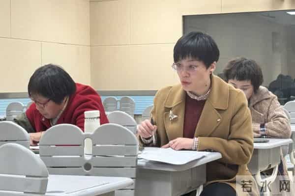 深化教学改革 探索作文教学新路径