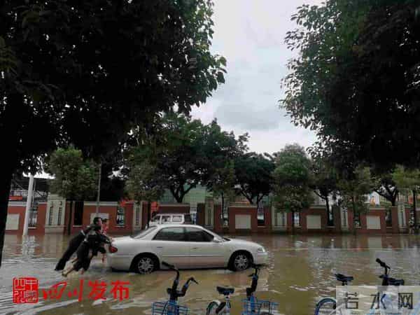 成都金堂县发布红色I级汛情预警 降雨还将持续!