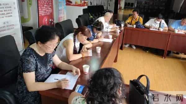 检视问题找差距 凝聚力量促党建——市社机关离退休党支部召开党史学习教育专题组织生活会