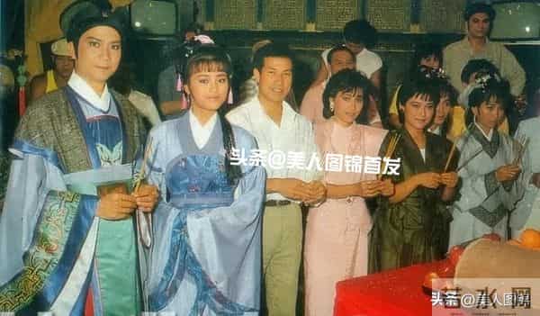 郭靖师傅~斑斑,主持过央视春晚,前夫惠天赐,姐姐森森