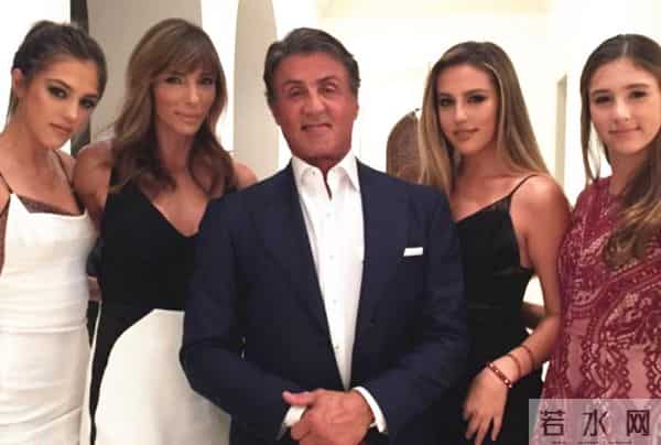 76岁史泰龙3度离婚!被指隐瞒财产,手臂上妻子头像纹身已换成狗