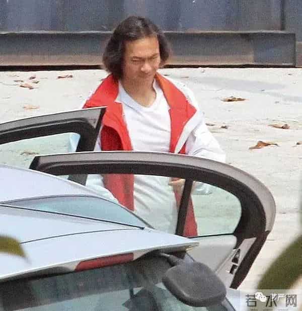 当年出轨甩锅和老婆携手站小三,如今被骂渣男直播间直销