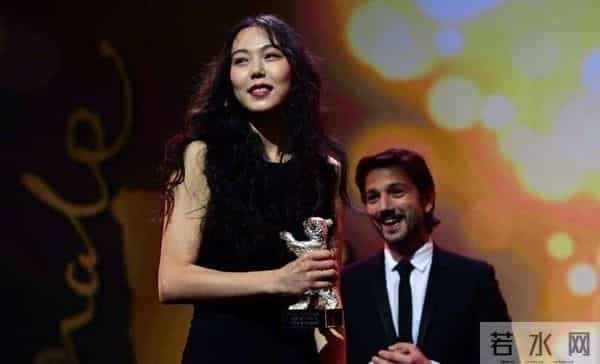 第67届柏林电影节,金敏喜封后大胆示爱出轨绯闻导演洪尚秀