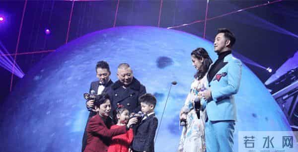 艺人“下头”行为大比拼:低级玩笑、霸凌偷窃,一个比一个离谱