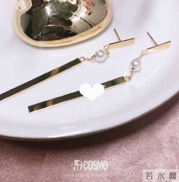 时髦办 - 戴珠宝的最高境界：看着很贵，一问二百，还是热巴同款