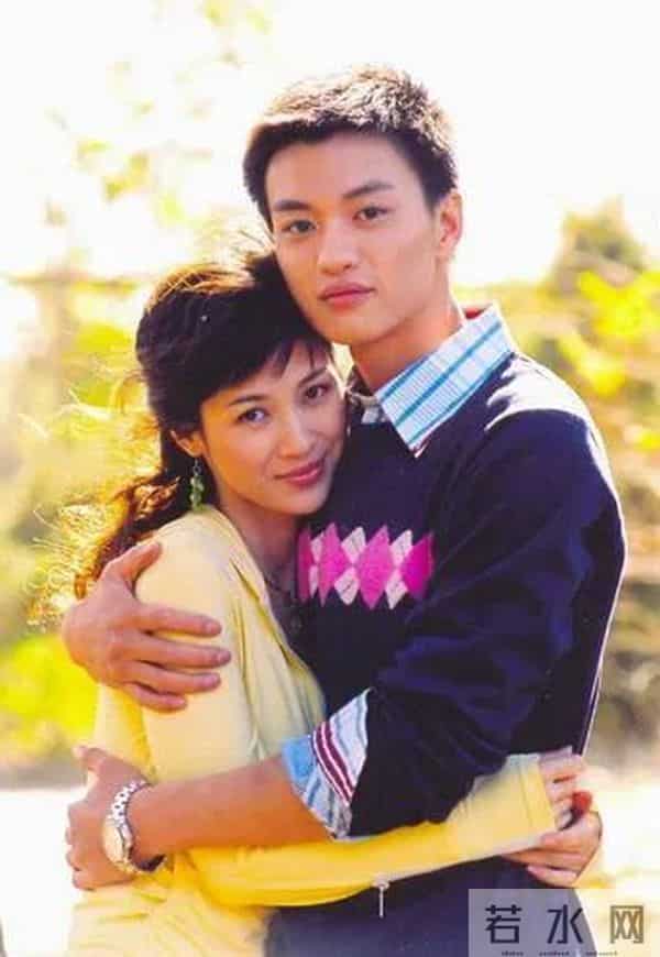 别装了朱丹,你所谓的幸福全是你拿卑微换来的