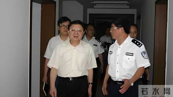 重庆扫黑局长文强，霸凌警员强逼女明星，最后被执行死刑