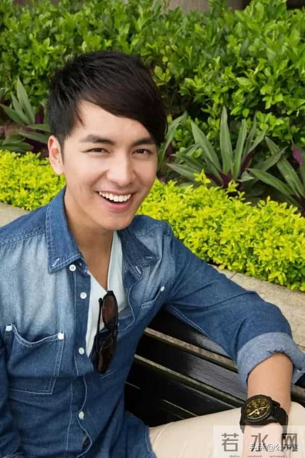 她自曝被陈冠希夺走初夜！一张艳照，彻底撕下了谢芷蕙的遮羞布