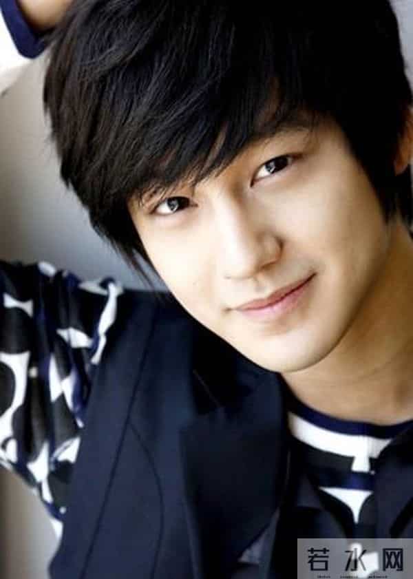 文根英为他公开恋爱，吴涟序与他苦恋1年分手，金范到底有多优秀