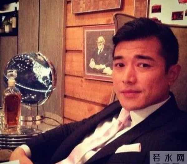 TVB御用“渣男”,与圈外老婆6年拼3胎,42岁欲做结扎手术