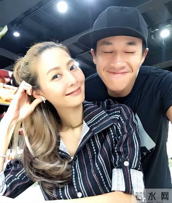 何润东：三次表白孙俪被拒，41岁娶柜姐为妻，恩爱多年无子也幸福