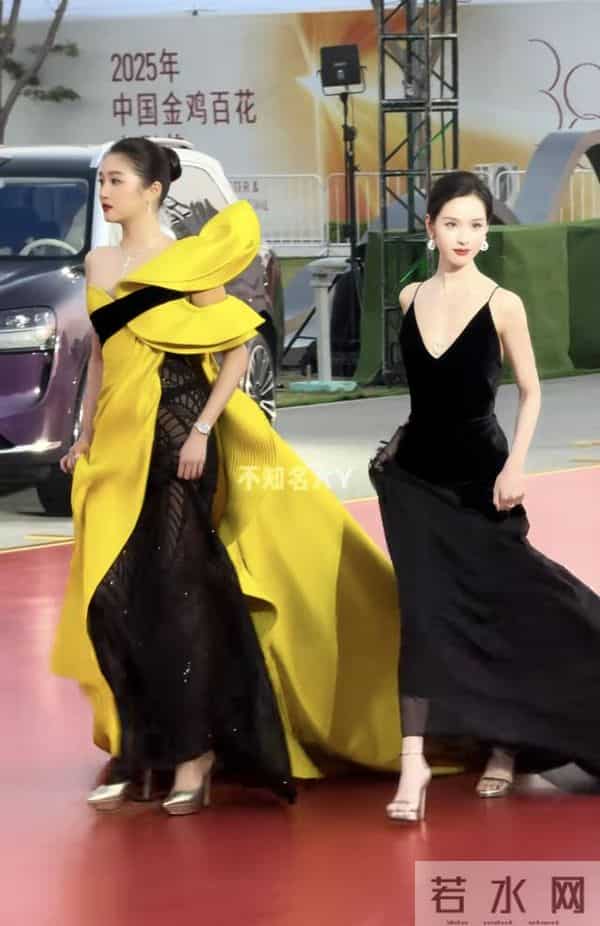 金鸡这一天，素颜一脸褶子的邓超，秒了内娱一堆涂脂抹粉的小鲜肉