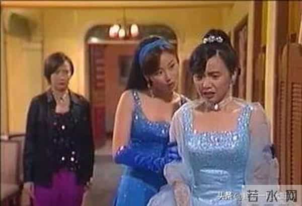 《我和春天有个约会》完美融合精明与单纯的金露露，因美好而幸福