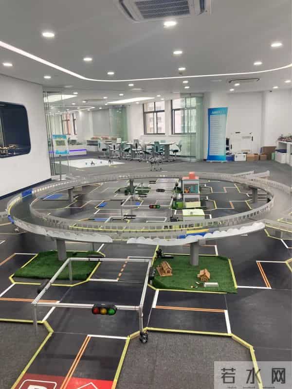 奋勇争先实干家｜“魔法校长”“数智学谷”和“科创部落”