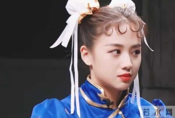 粉丝劝诫反被拉黑,32岁的“鬼鬼”吴映洁,就这样改写了她的结局