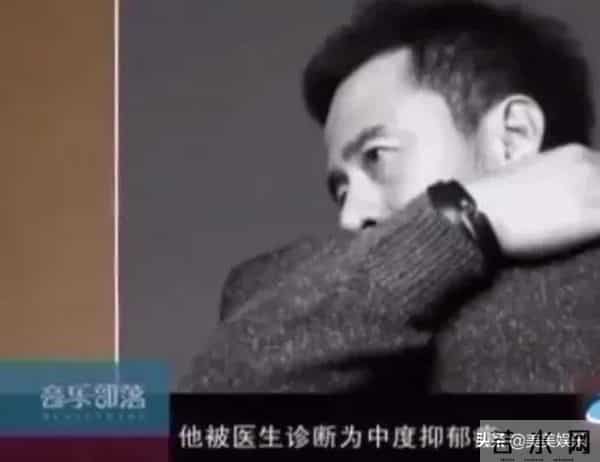 杨坤状态异常,被网友喊话做尿检,曾夜会两女感情生活成谜