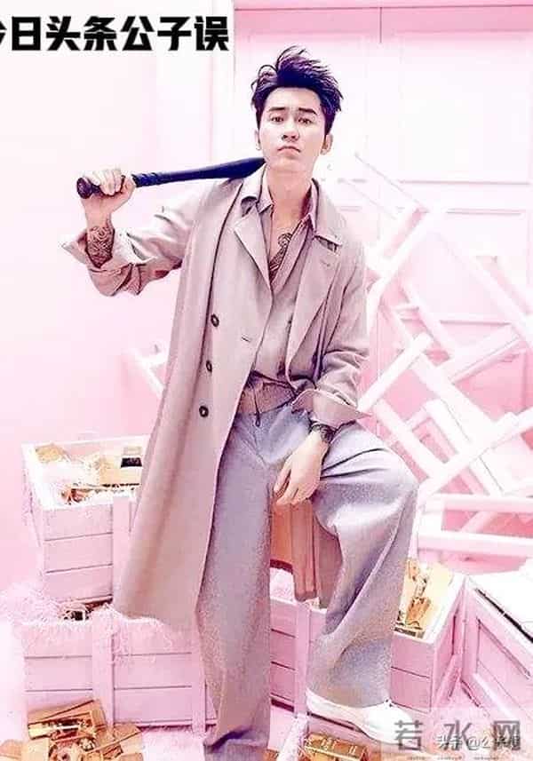 情别李小璐，情断张馨予，手撕赵卓娜，李晨的情史一言难尽