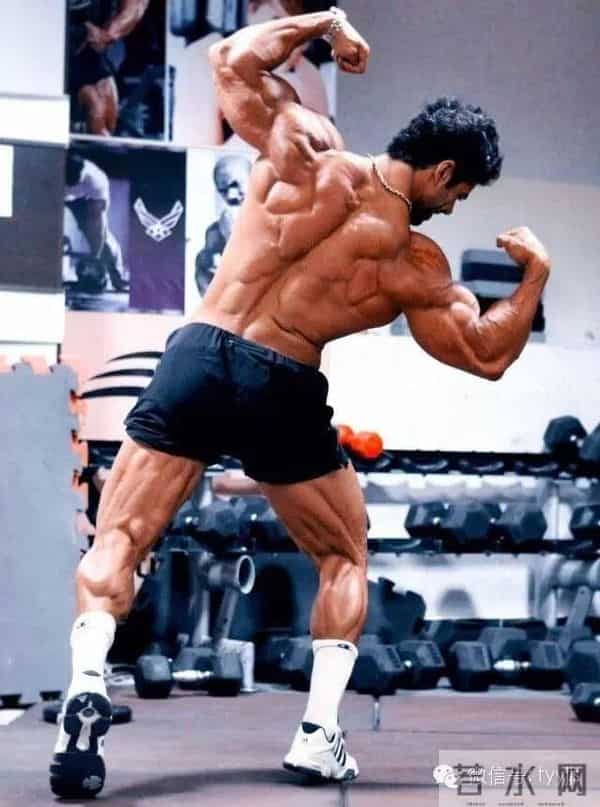 如何使用超级组训练增肌,变身Superman?