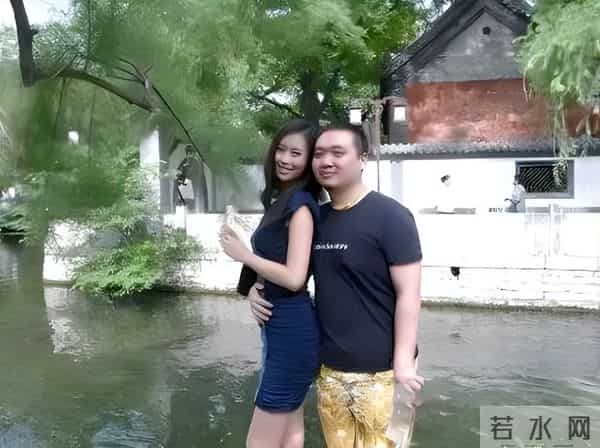 被前任一渣再渣，私密照两次外泄，车模兽兽看男人的眼光太差了