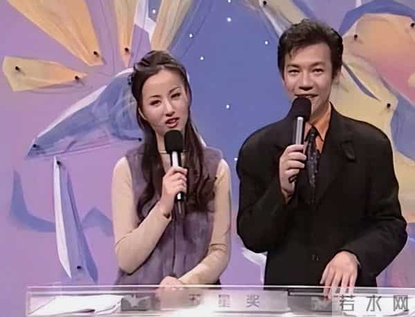 她曾是上海主持人,却在巅峰时决定退隐,如今50多岁她过得如何?