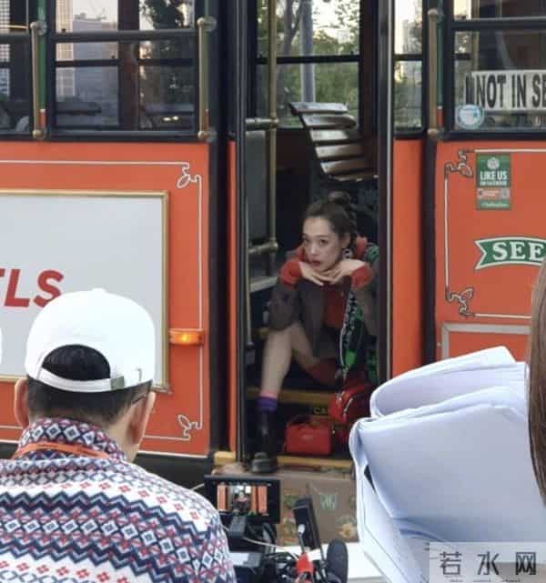 韩国最大娱乐公司两位艺人因抑郁自杀，雪莉之死是谁的错？