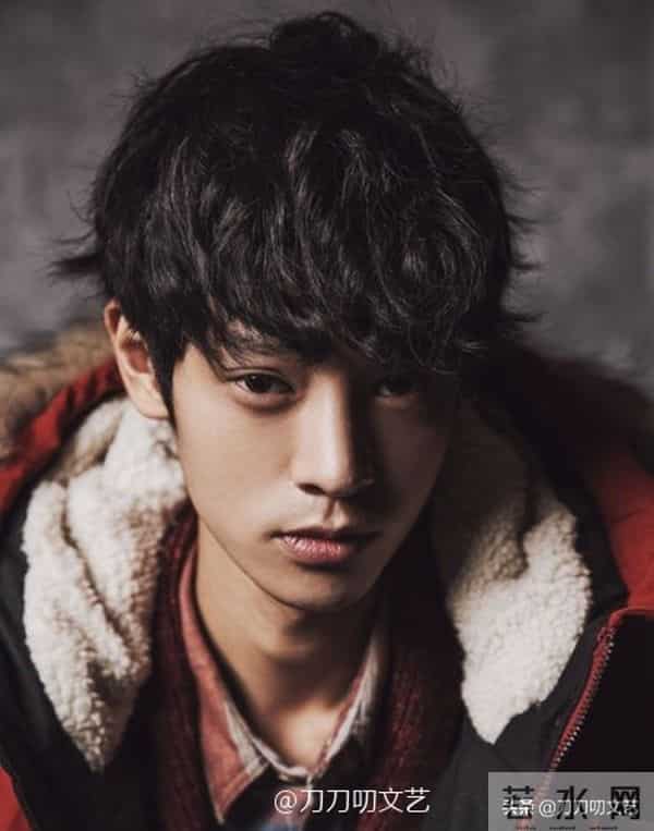 郑俊英退圈不算完,3年前案件被疑毁灭证据,粉丝:祝他牢底坐穿