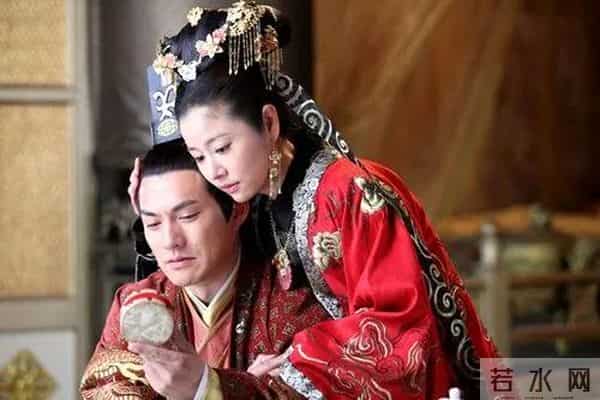 请霍建华拍戏有多难，林心如为了请他拍《倾世皇妃》，差点下跪