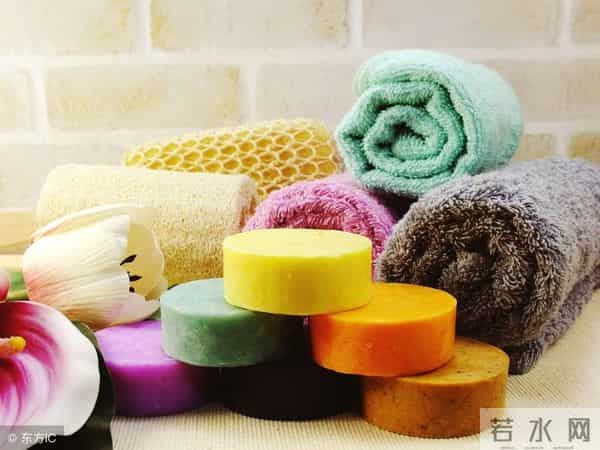 100多名和尚抢劫、挖肾、偷小孩?这条谣言从中国火到美国!